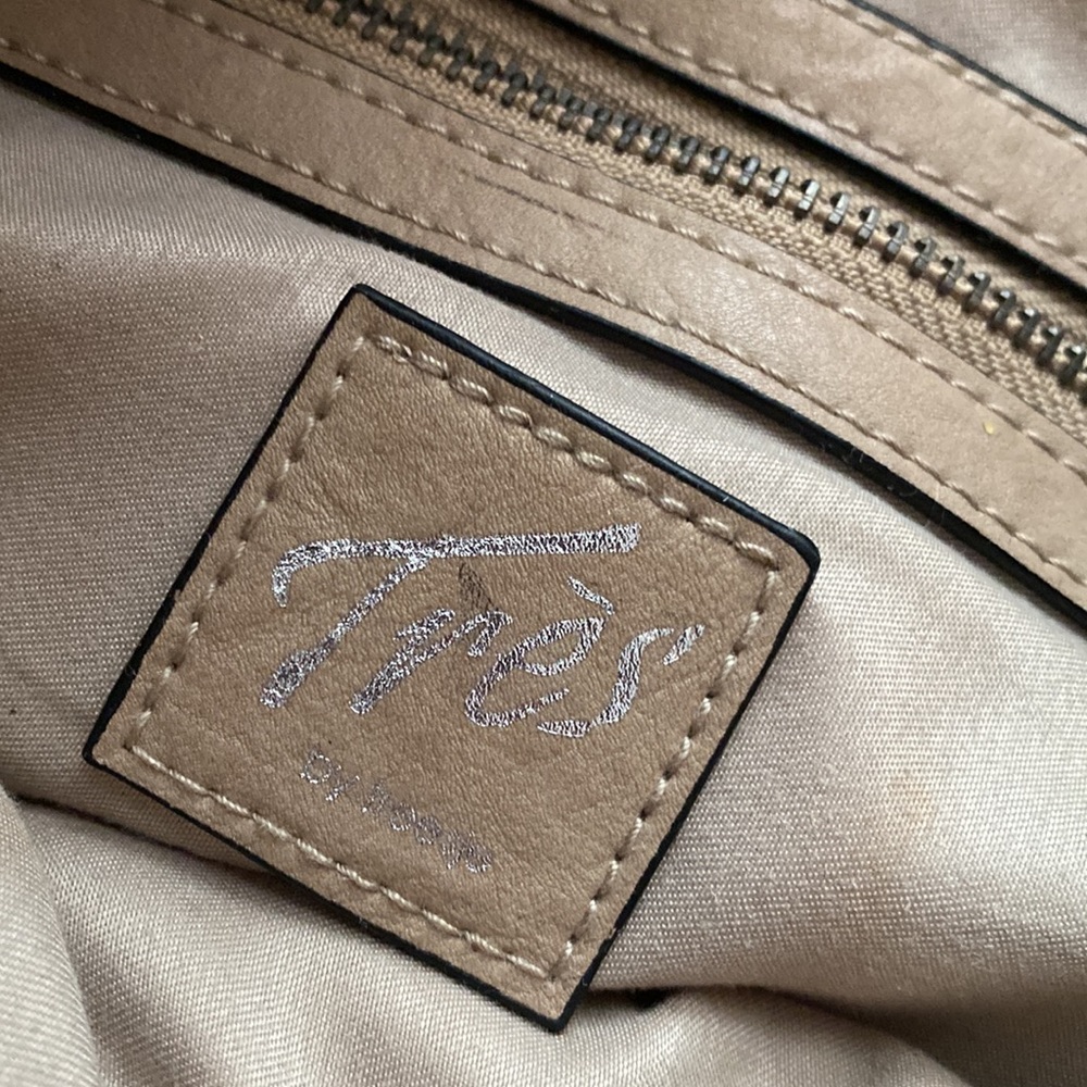 Treesje foldover satchel bag, very good condition, tan in color - Picture 9 of 9